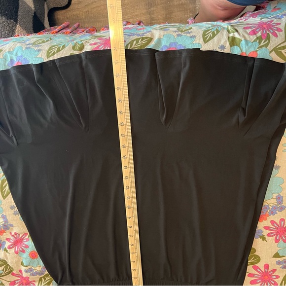 Susan Graver QVC 2 pc trumpet skirt and grommet sleeve top black jersey flowing - Picture 16 of 16